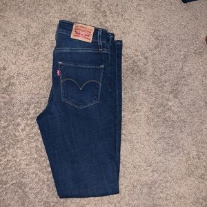 Levi’s high rise skinny Jean